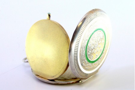 Caixas de toillette em prata em forma de relogio de bolsa com relevos espelho pom pom de pó e argola de suspensão